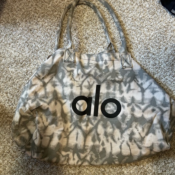 ALO Yoga Handbags - ALO Yoga Tie-Dye Gray Tote Bag